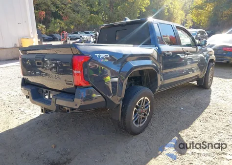 2024 Toyota Tacoma Trd Sport 4Wd z USA, uszkodzony, nr VIN 3TYLB5JN0RT046974